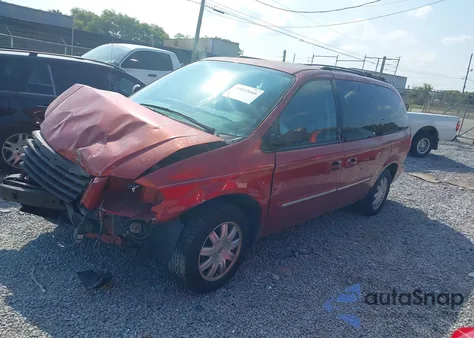 2006 Chrysler Town & Country Touring z USA, uszkodzony, nr VIN 2A4GP54L36R740307